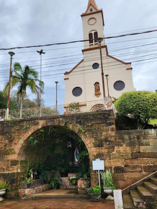 Gruta Nossa Senhora de Lourdes